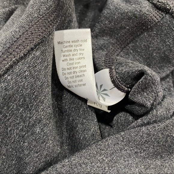 Athleta Chaturanga Tight charcoal gray size Medium Tall - Picture 6 of 10